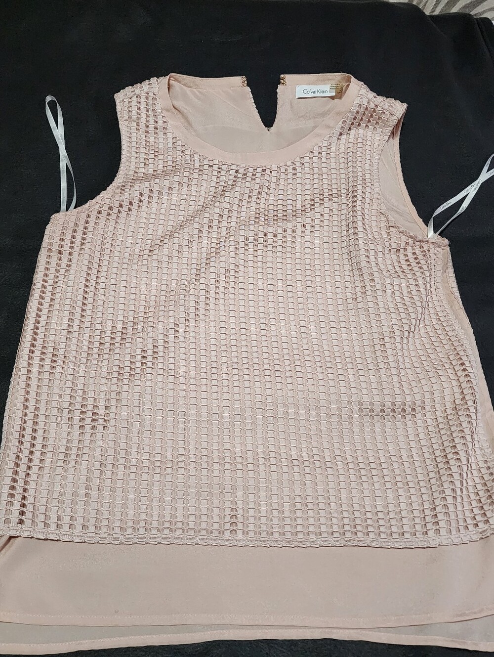 Calvin Klein Sleeveless Eyelet Lace Tank Top soft blush pink shade. Sz L